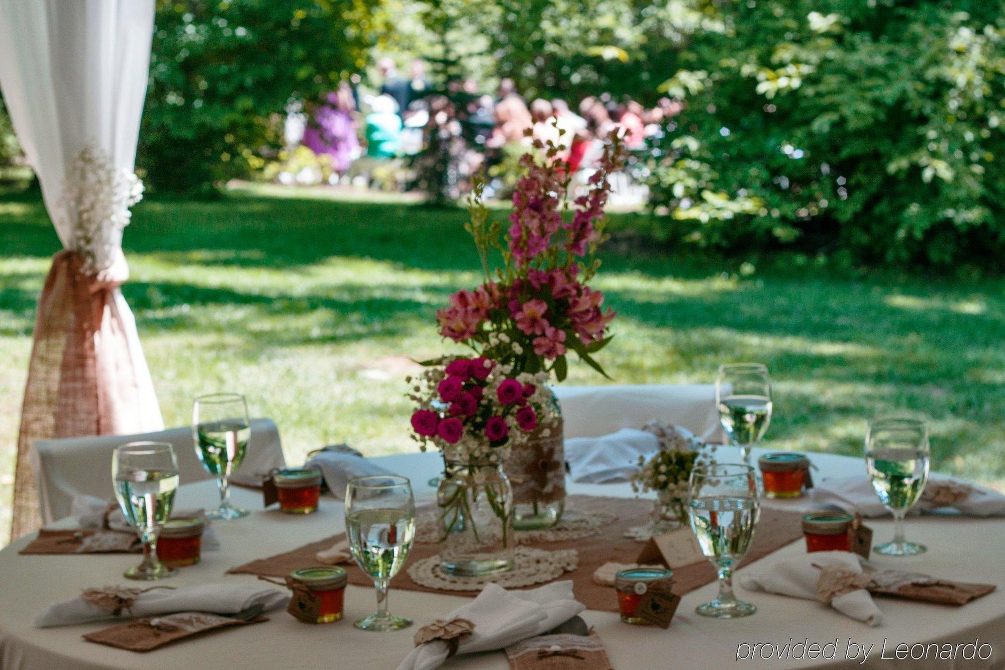 Elk Forge Bed And Breakfast Elkton Exterior photo